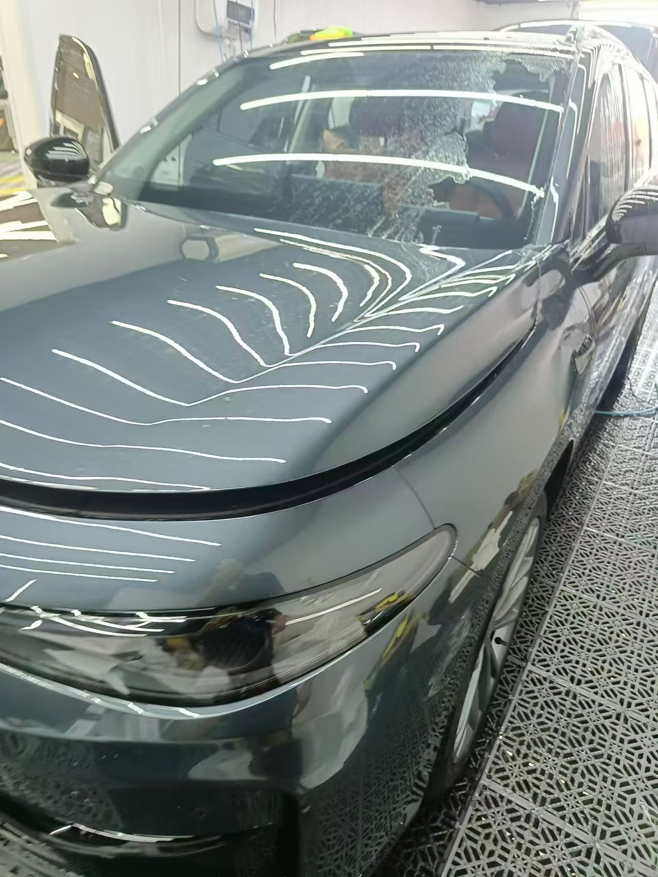 零跑C16装贴K1000