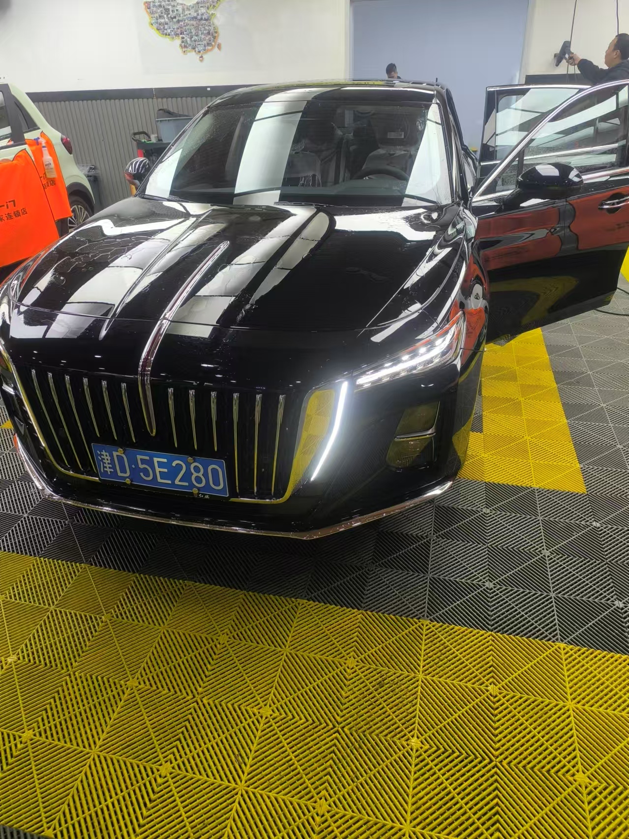 红旗L5装贴K1000
