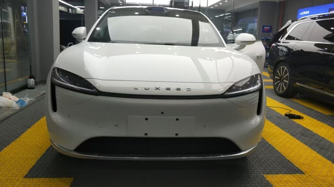 奇瑞智界R7装贴M8-钻石系列车衣8.5