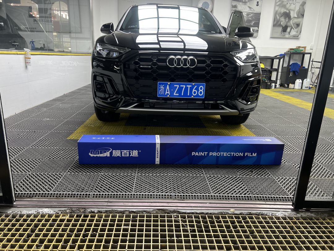 奥迪Ｑ5装贴M7-钻石系列车衣7.5