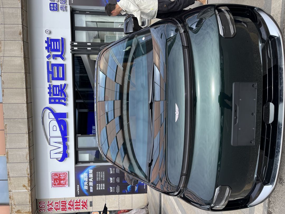 吉利翼真380L装贴M8-钻石系列车衣8.5