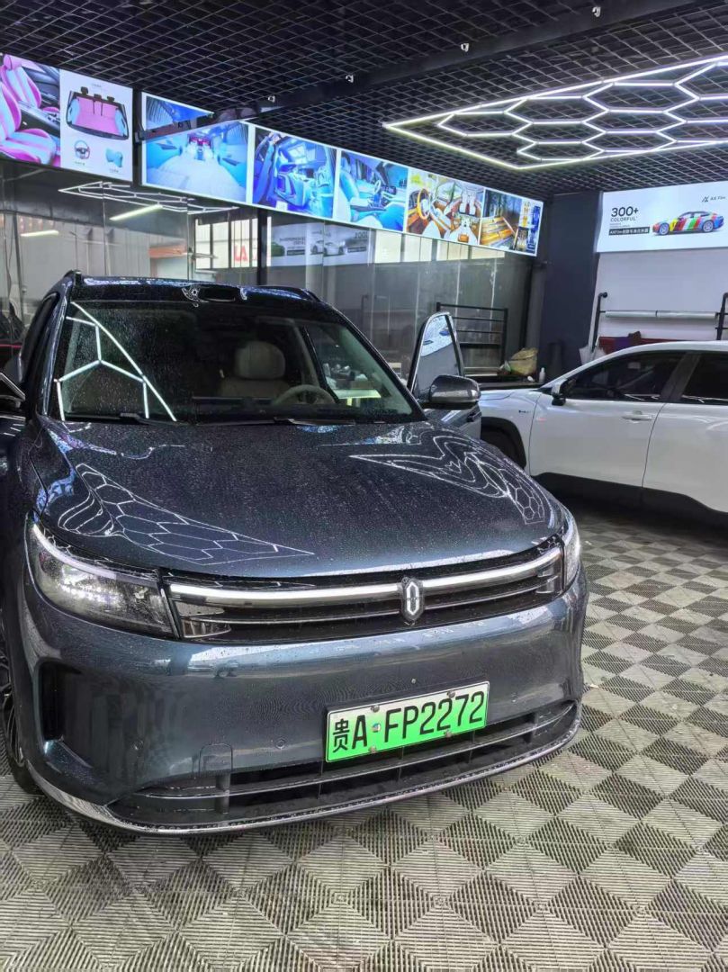 赛力斯问界M7装贴稀拓系列太阳膜75/稀拓系列太阳膜15