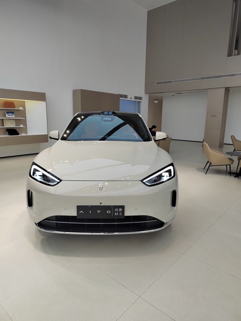 赛力斯M5装贴稀拓系列太阳膜75/稀拓系列太阳膜35