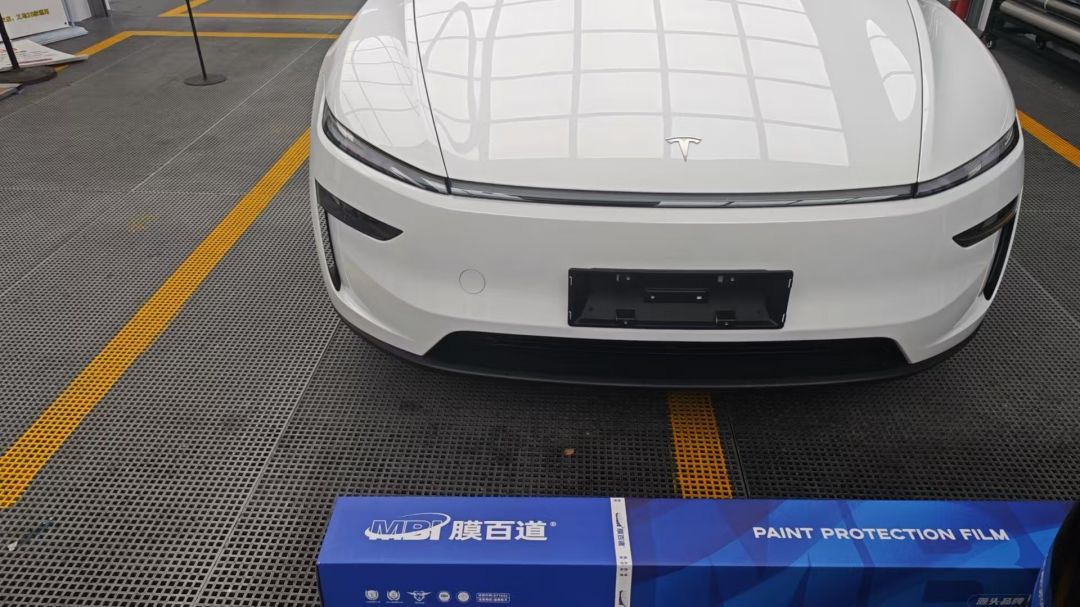 特斯拉焕新Y装贴B7-铂金系列车衣7.5