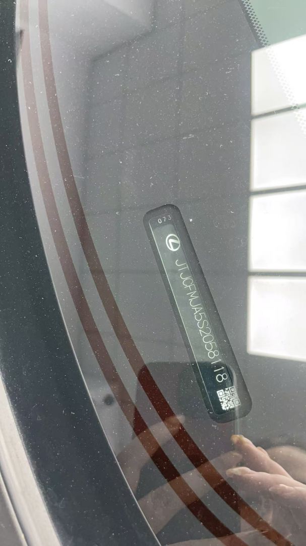 雷克萨斯RX350h装贴M9-钻石系列车衣9.5