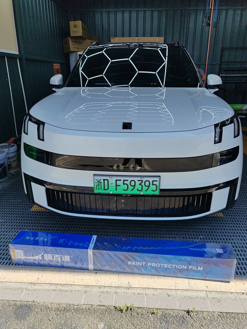 领克MR6521DPHEV102装贴M8-钻石系列车衣8.5