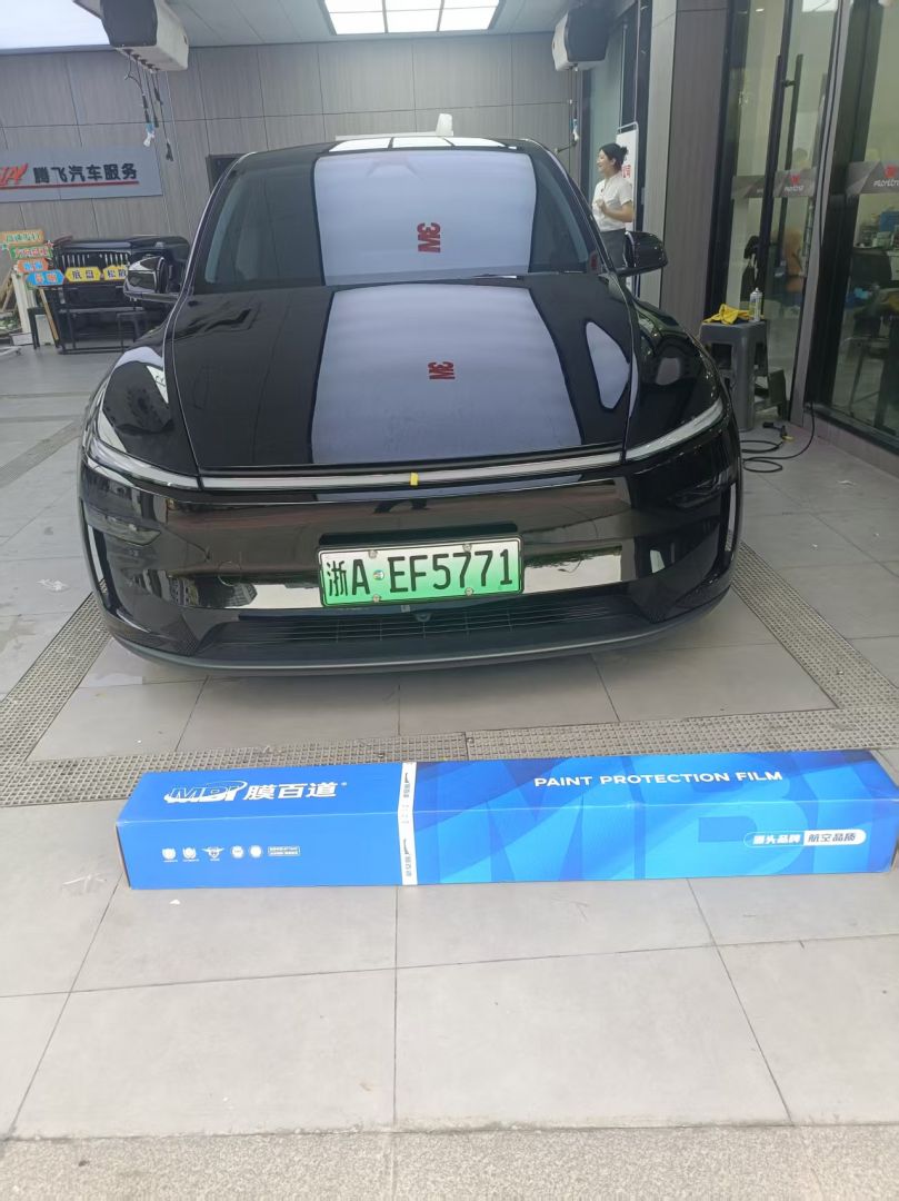 特斯拉model Y装贴B7-铂金系列车衣7.5