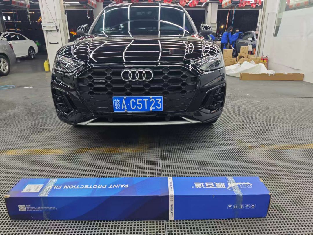 奥迪Q5L装贴B7-铂金系列车衣7.5