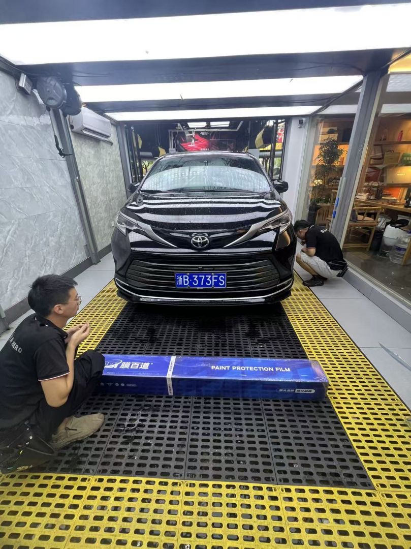 丰田塞纳装贴M7-钻石系列车衣7.5