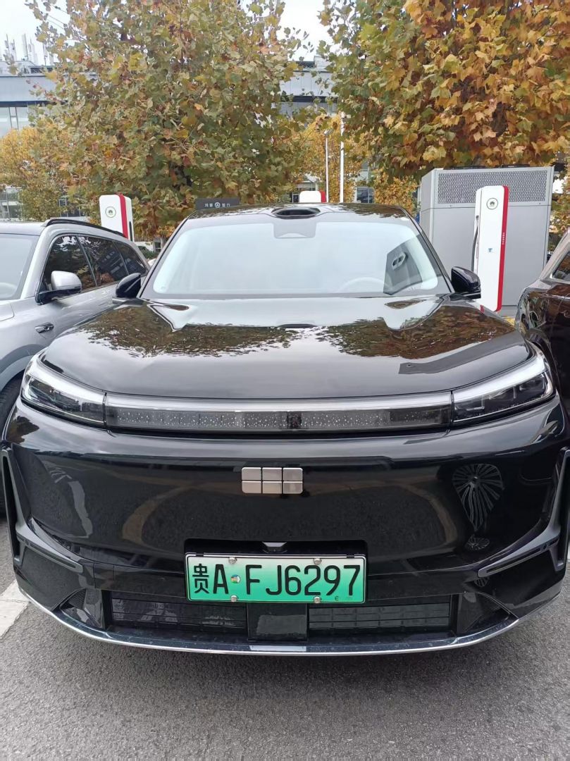 吉利银河M9装贴M6-钻石系列车衣6.5