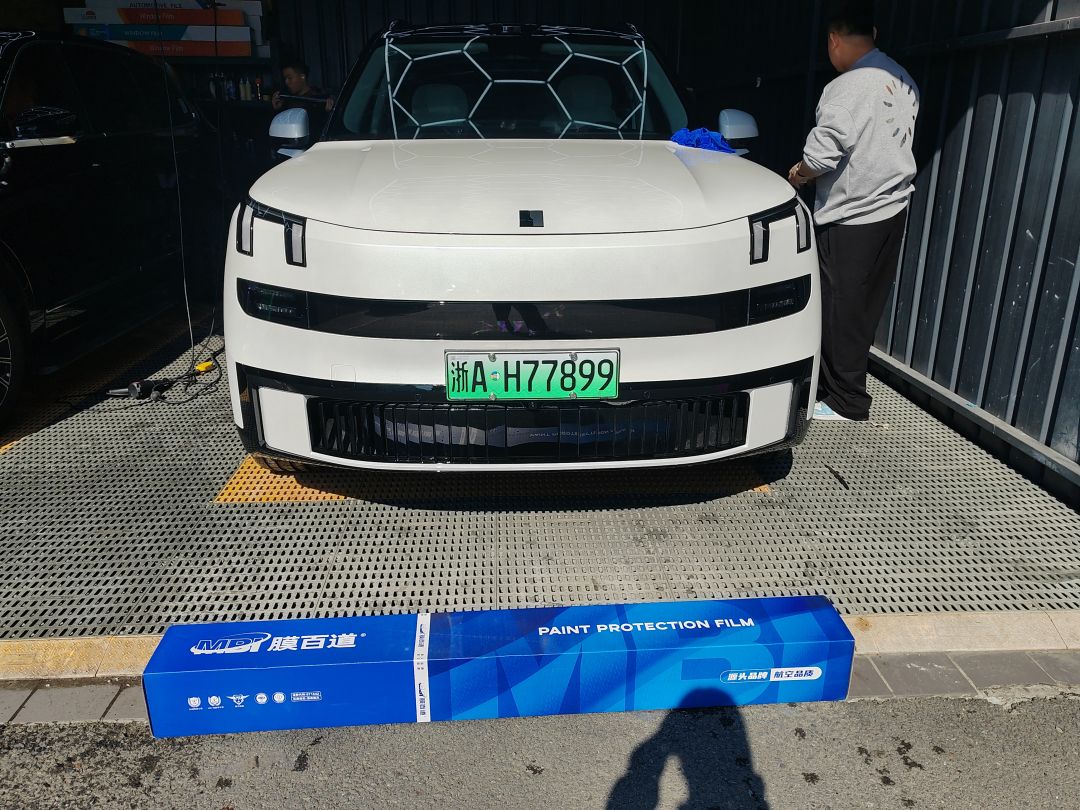 领克900装贴M8-钻石系列车衣8.5