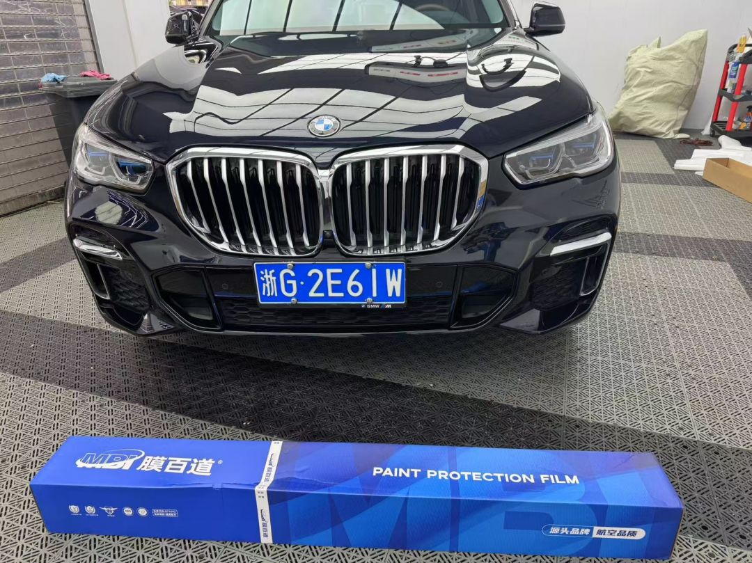 宝马X5装贴M8-钻石系列车衣8.5