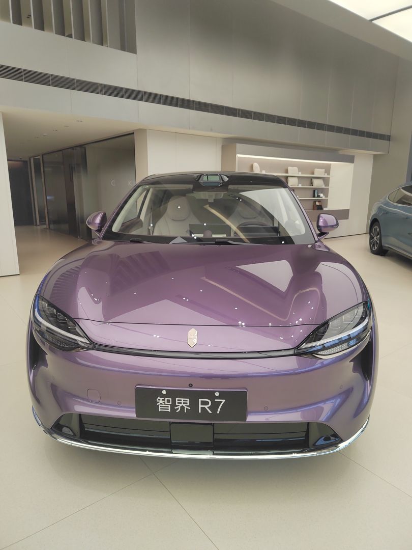 奇瑞智界R7装贴稀拓系列太阳膜75/稀拓系列太阳膜35