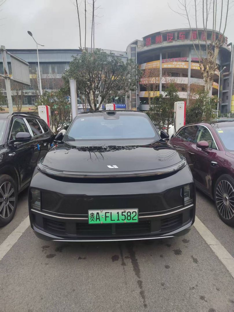 理想L8装贴I9-星耀系列隐形车衣9.5