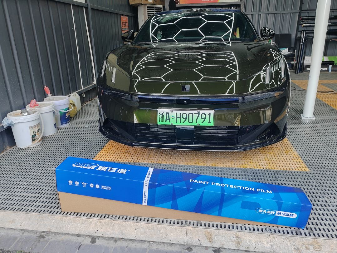 领克10装贴M8-钻石系列车衣8.5