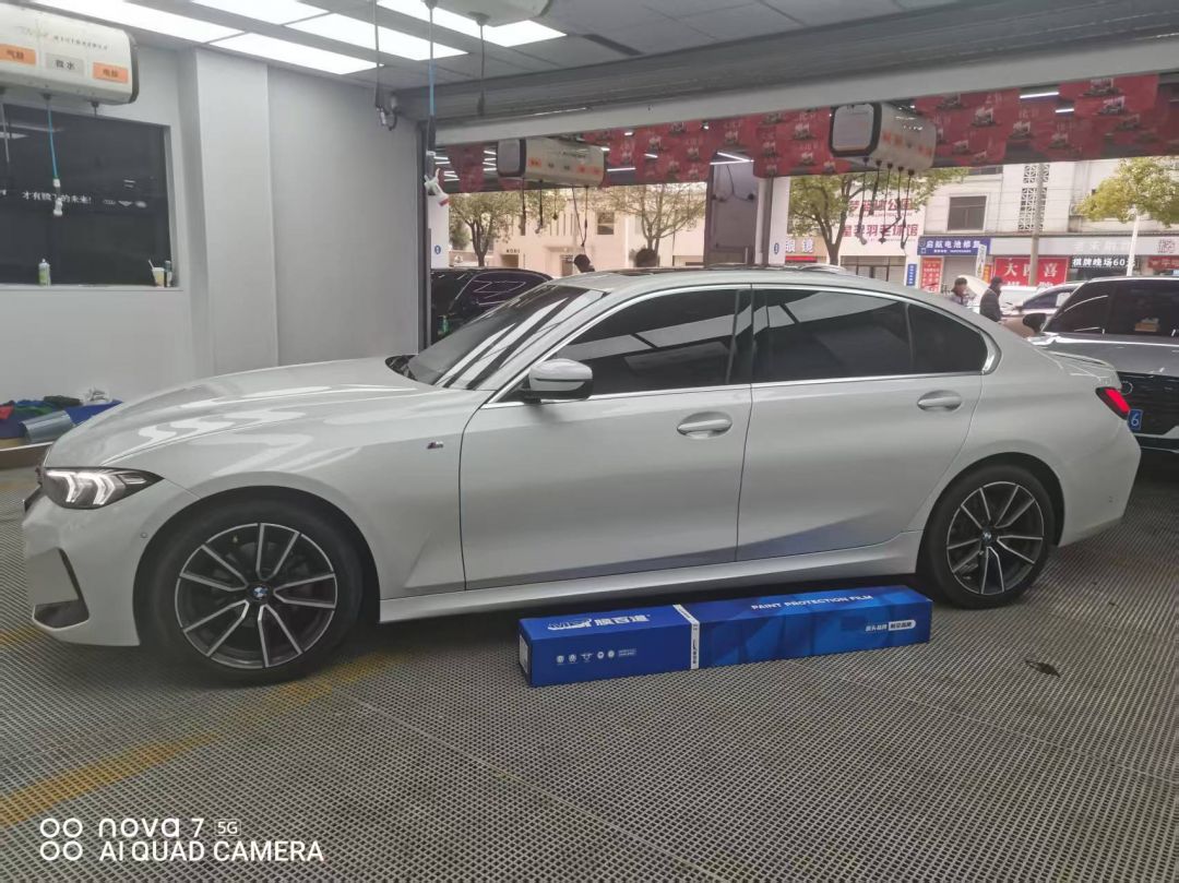 宝马325Li装贴B7-铂金系列车衣7.5