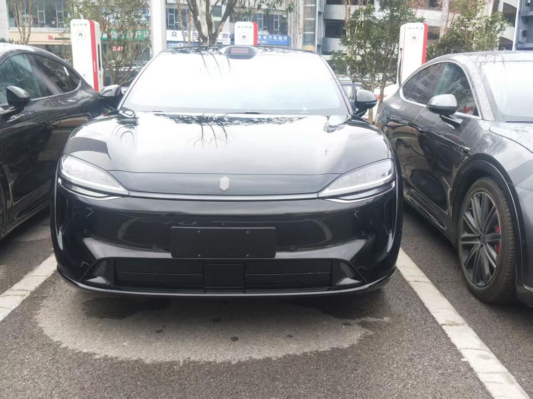 奇瑞智界R7装贴M8-钻石系列车衣8.5