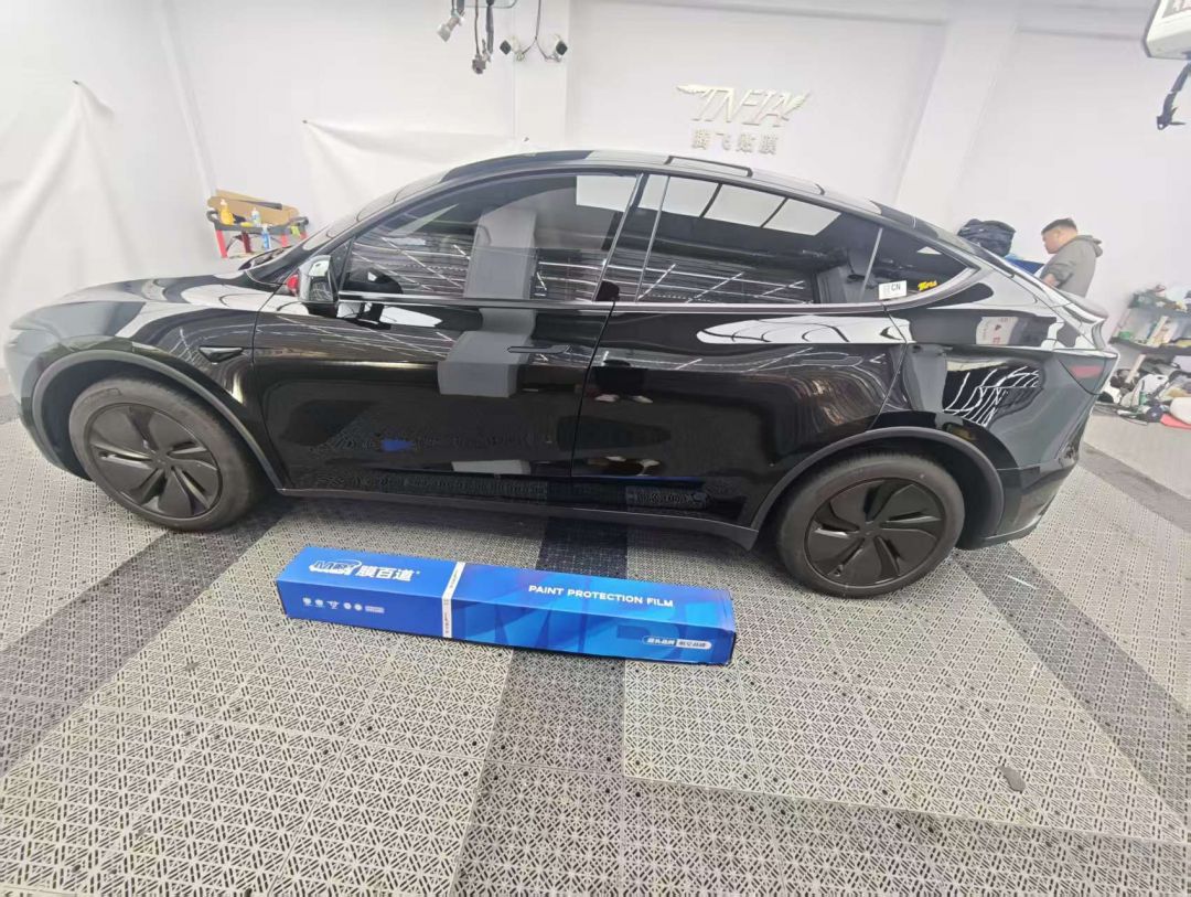 特斯拉ModelY装贴M7-钻石系列车衣7.5