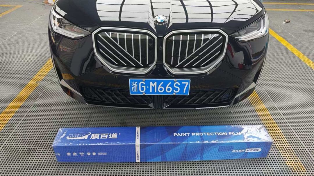 宝马X3装贴M8-钻石系列车衣8.5