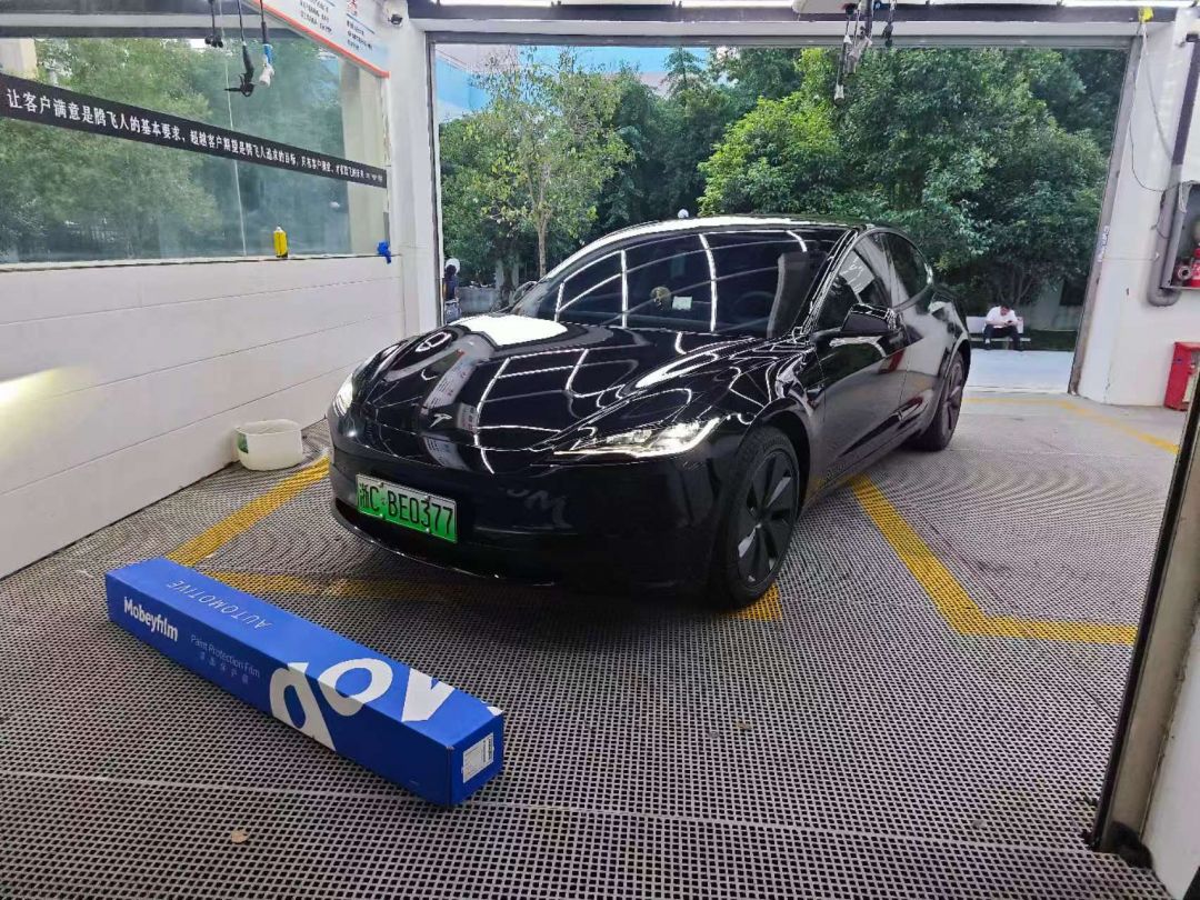 特斯拉Model3装贴U8-星盾系列隐形车衣7.5